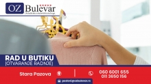 Radnik u butiku