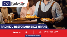 Radnik u restoranu brze hrane