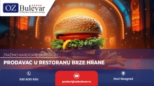 Prodavac u restoranu brze hrane