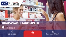 Prodavac u parfimeriji